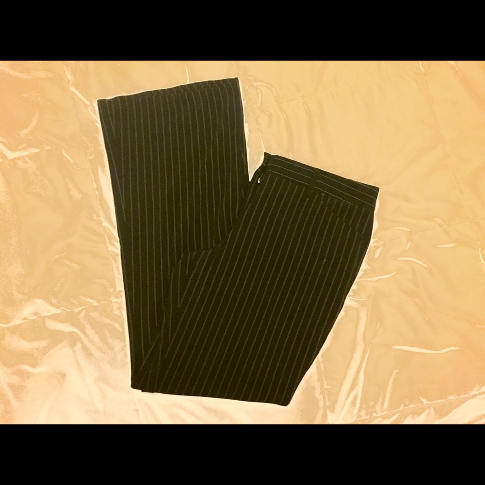 Ladies blk/wht pinstriped slacks